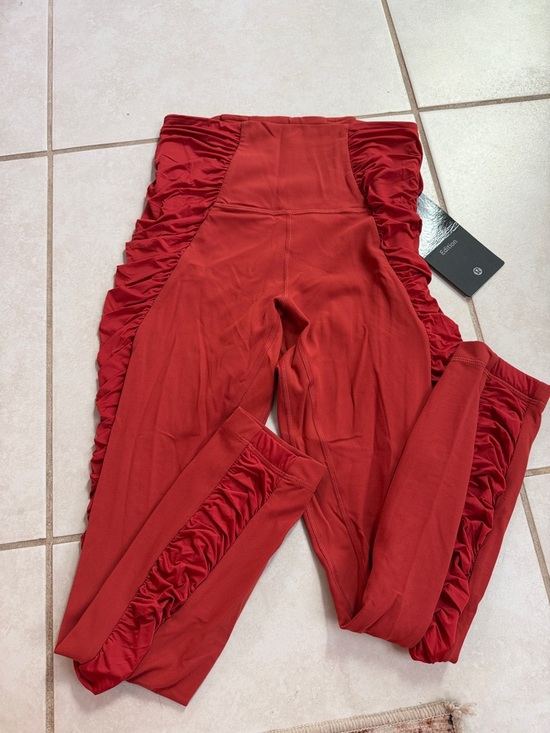 lululemon athletica Ruched-Side High-Rise Leggings - Rust - Picture 3 of 7